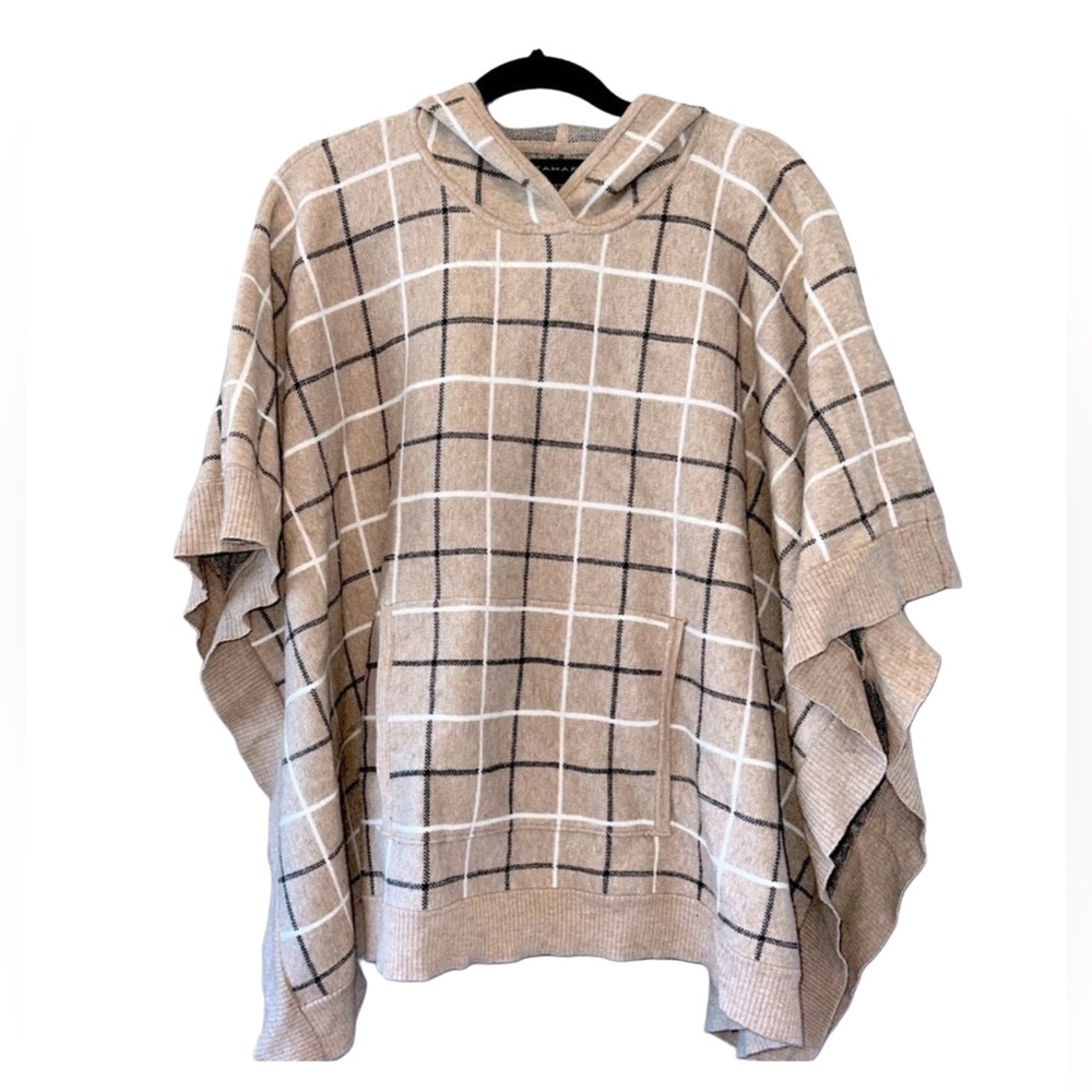 Tahari Poncho One Size